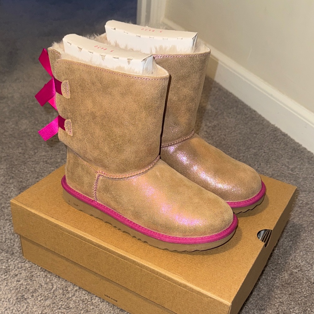 UGG Kids Glittery Tan Boots with Pink Trim